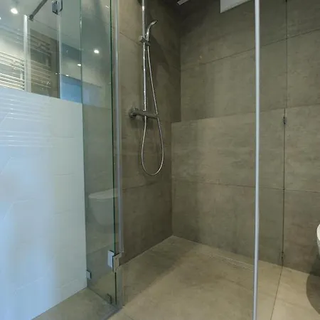 Nowoczesny Apartament Na Podgorzu アパート *