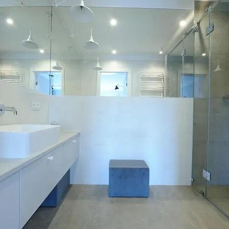Nowoczesny Apartament Na Podgorzu *